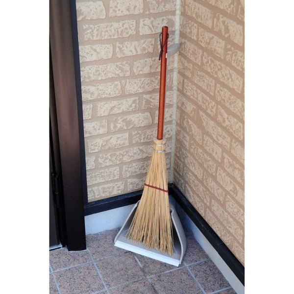 Azuma Industrial Masterpiece Garden Chillitore Self-standing broom and dustpan s
