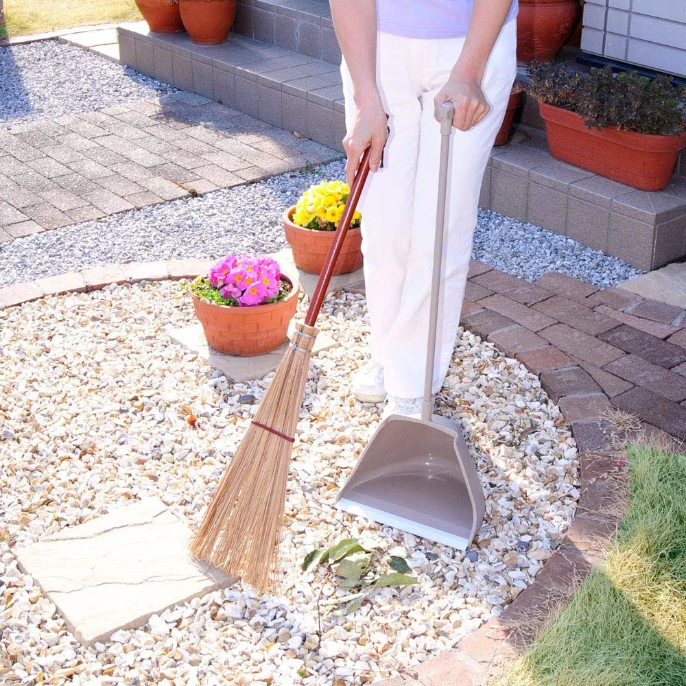 Azuma Industrial Masterpiece Garden Chillitore Self-standing broom and dustpan s