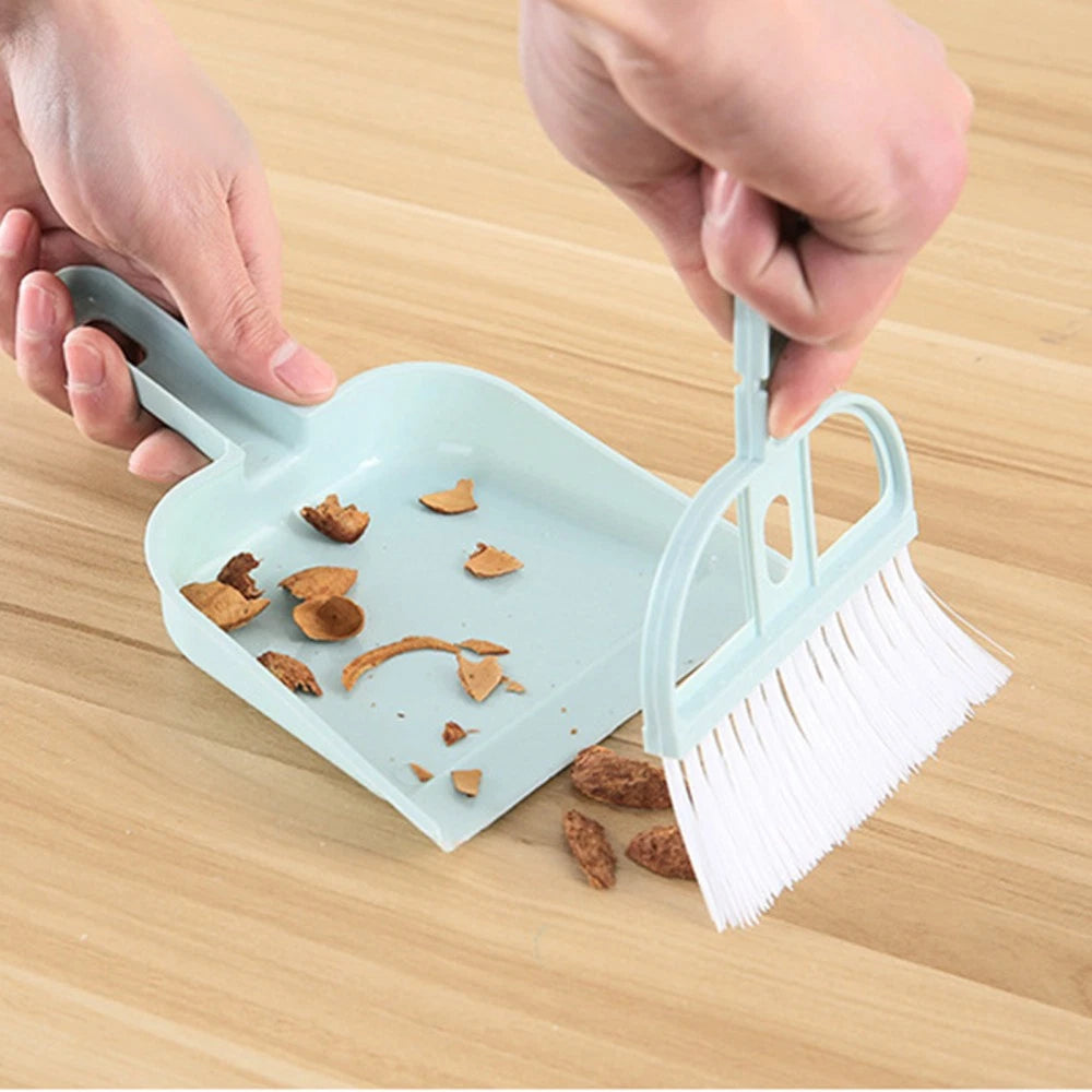 6 Sets Cleaning Artifact Miniature Brush and Dustpan Bulk Broom Tiny