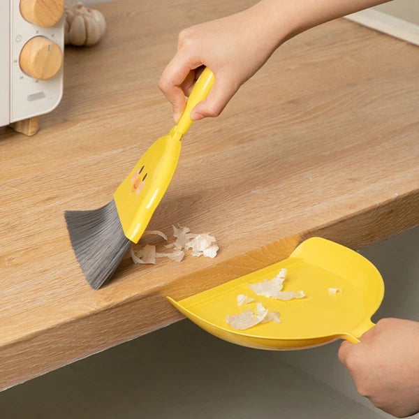 2 Sets Mini Broom Kids Sweeping Brush Toy Pupils Tabletop Hand Dust Pan