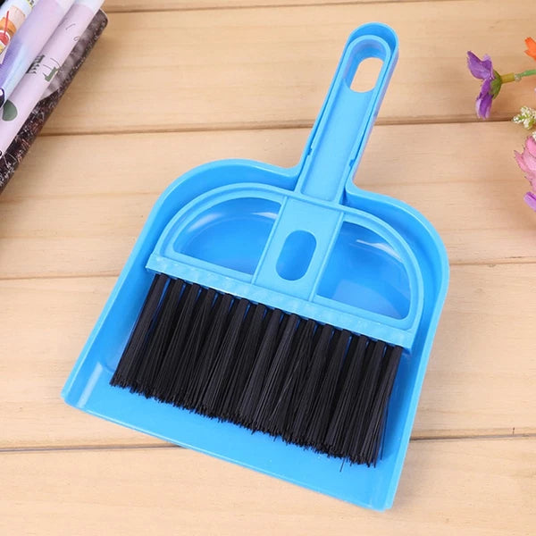 6 Sets Keyboard Cleaner Kit Mini Broom with Dust Pan Small Cleaning Brush