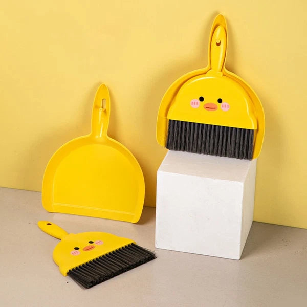 2 Sets Mini Broom Kids Sweeping Brush Toy Pupils Tabletop Hand Dust Pan